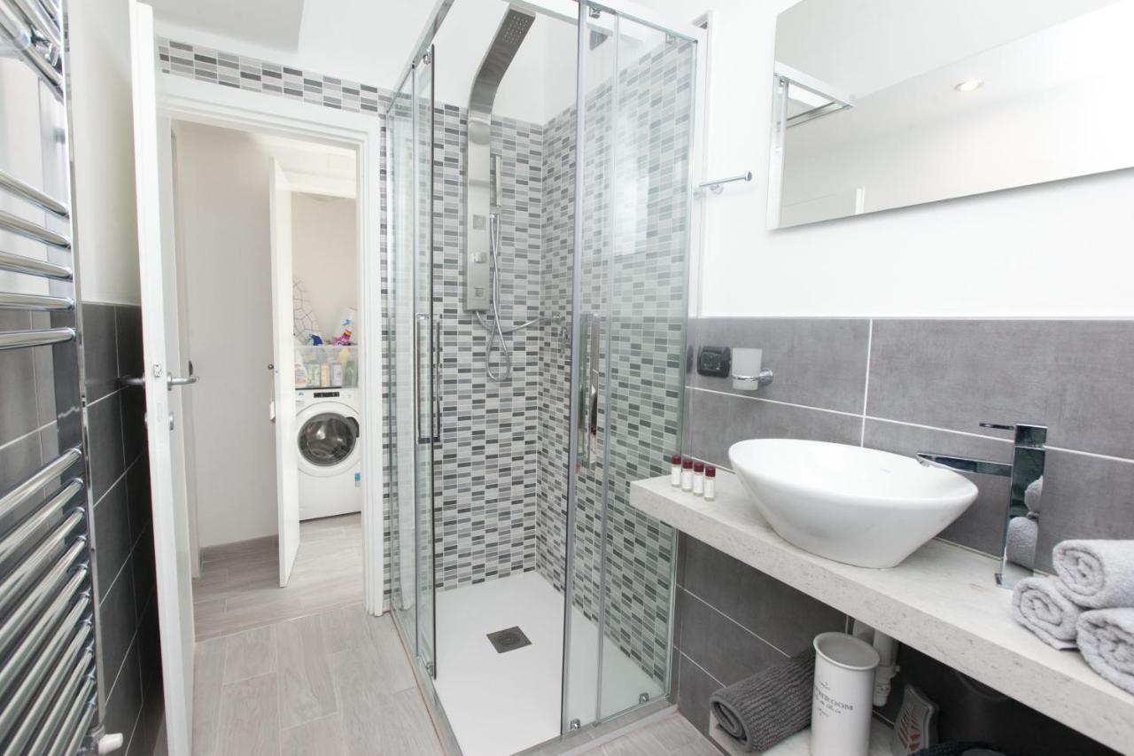Amazing And New Penthouse In City Center Milano Eksteriør billede