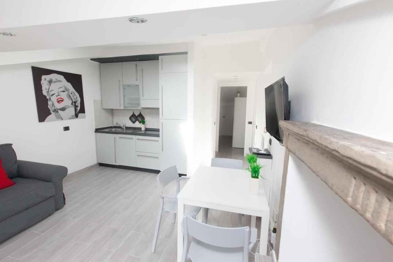 Amazing And New Penthouse In City Center Milano Eksteriør billede