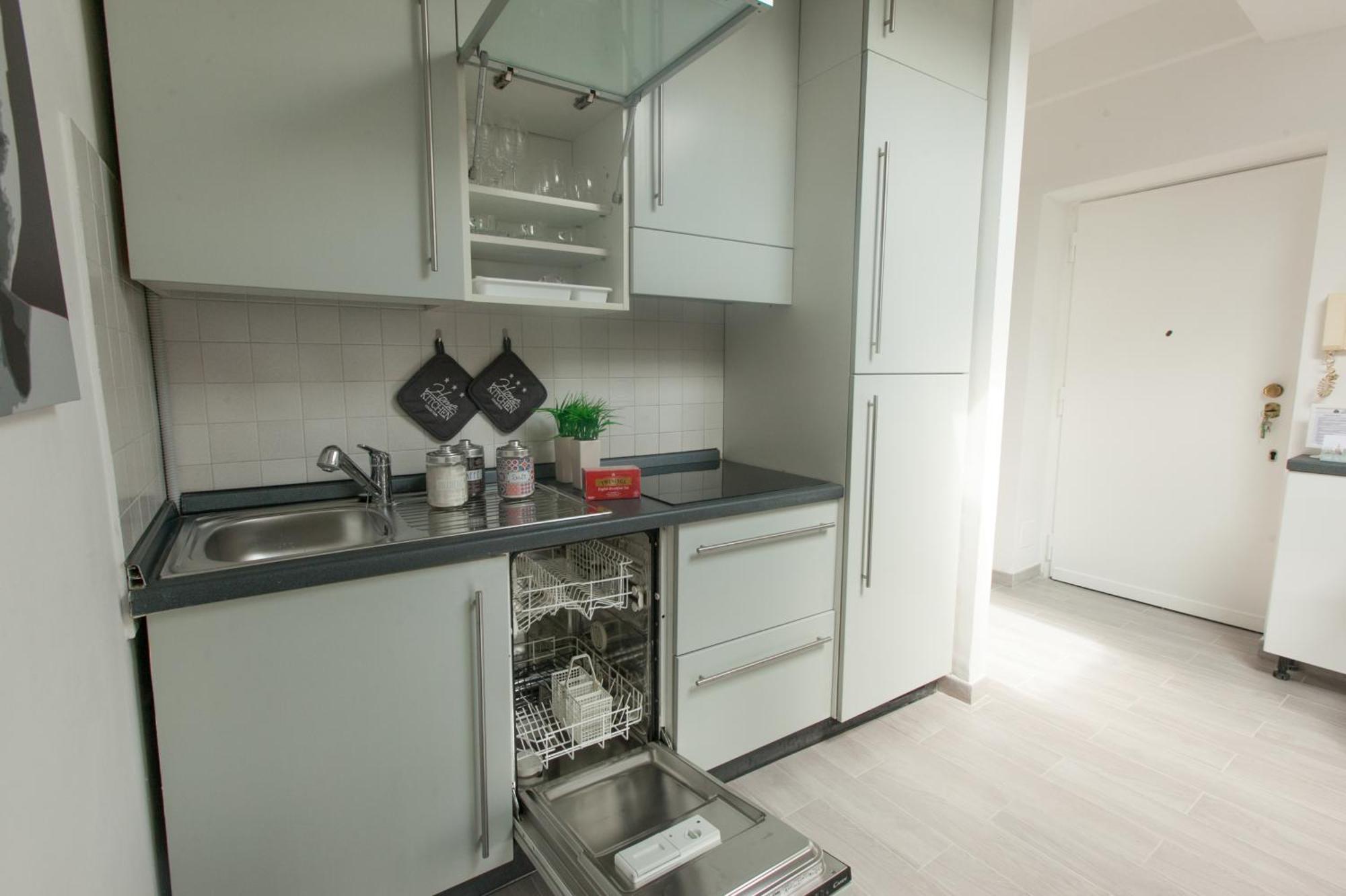 Amazing And New Penthouse In City Center Milano Eksteriør billede